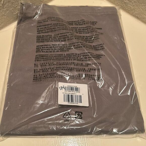 Yeezy Gap Collab Tee Shirt Gray Crewneck Men's Size S Oversized Streetwear New - Picture 10 of 11